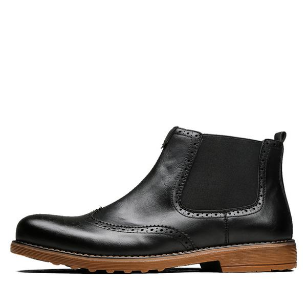 The Barrett Boot in Black